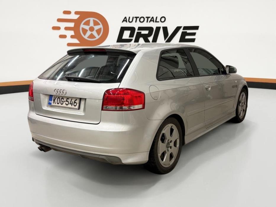 AUDI S3 2008