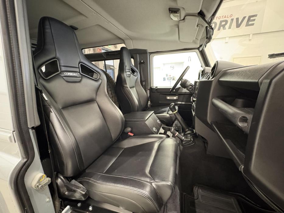LAND ROVER Defender 2008
