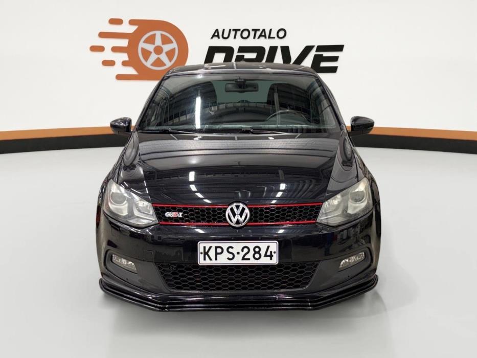 VOLKSWAGEN Polo 2011