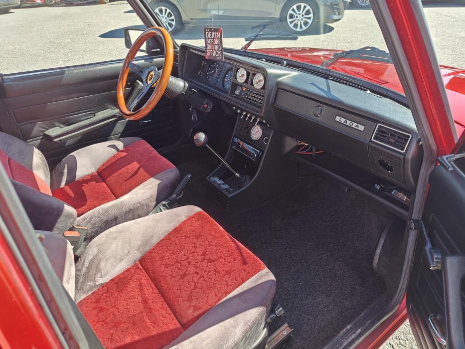LADA 2107 1996