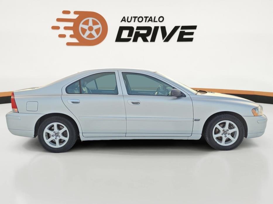 VOLVO S60 2005