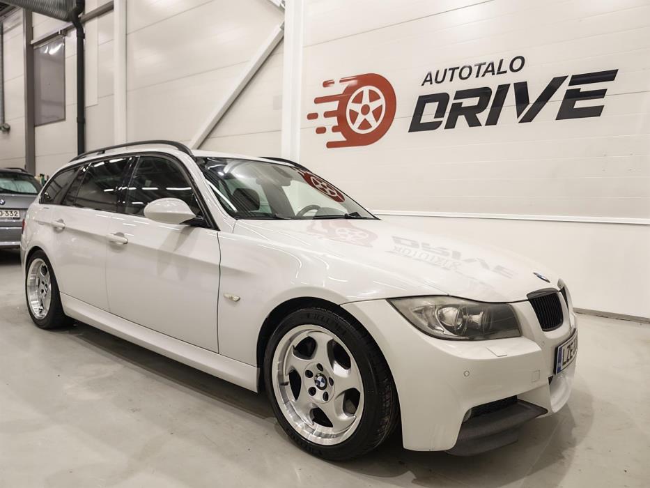 BMW 330 2008