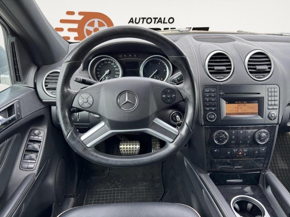 MERCEDES-BENZ ML 2011