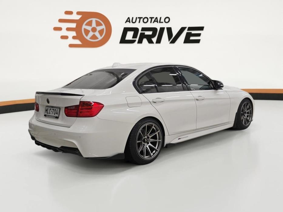 BMW 320 2013