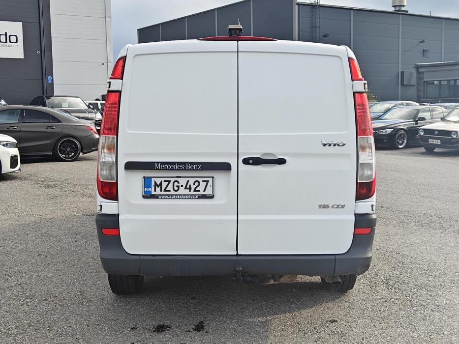 MERCEDES-BENZ Vito 2012