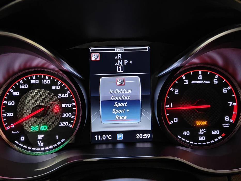 MERCEDES-BENZ C 63 AMG 2015