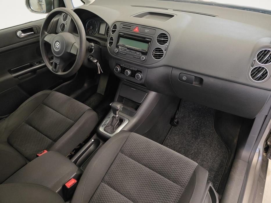 VOLKSWAGEN Golf Plus 2010