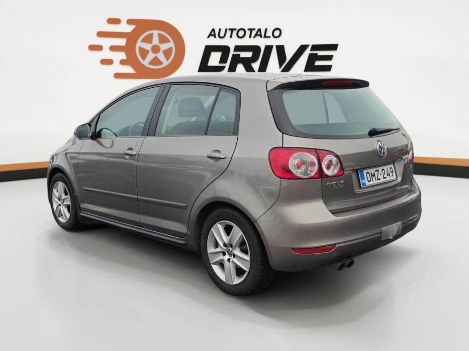 VOLKSWAGEN Golf Plus 2010