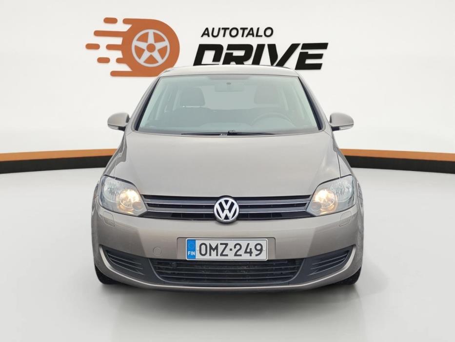 VOLKSWAGEN Golf Plus 2010