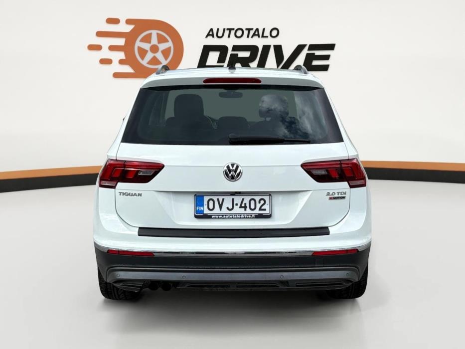 VOLKSWAGEN Tiguan 2016
