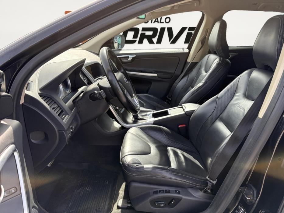 VOLVO XC60 2013