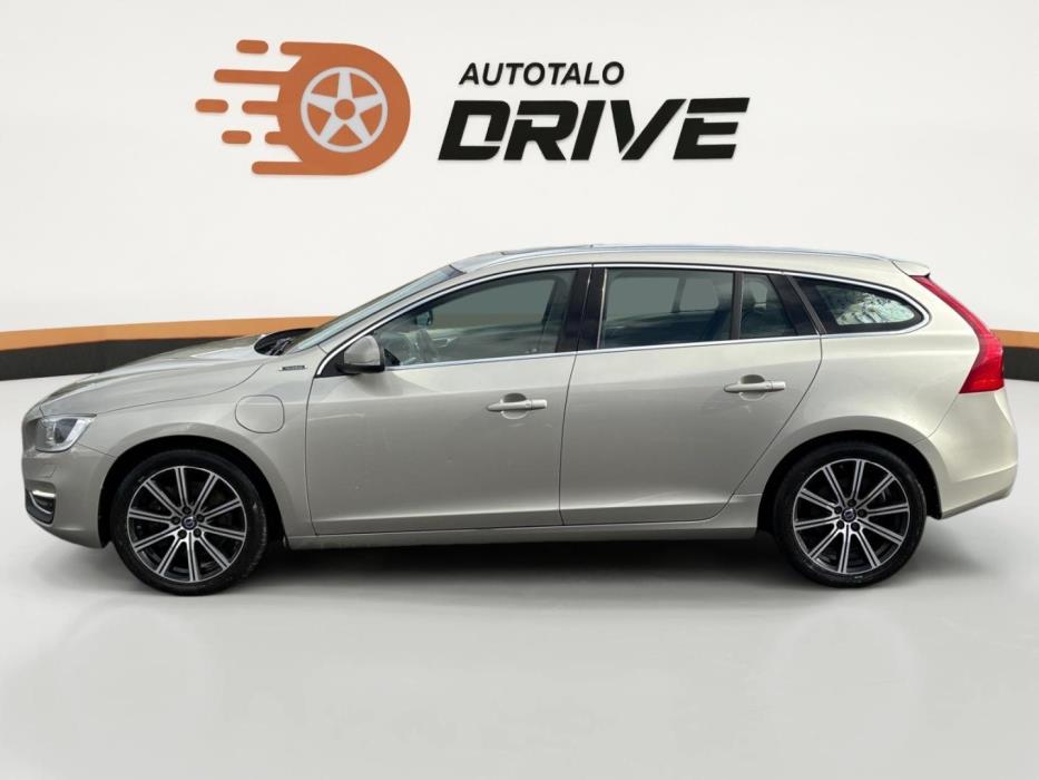 VOLVO V60 2017