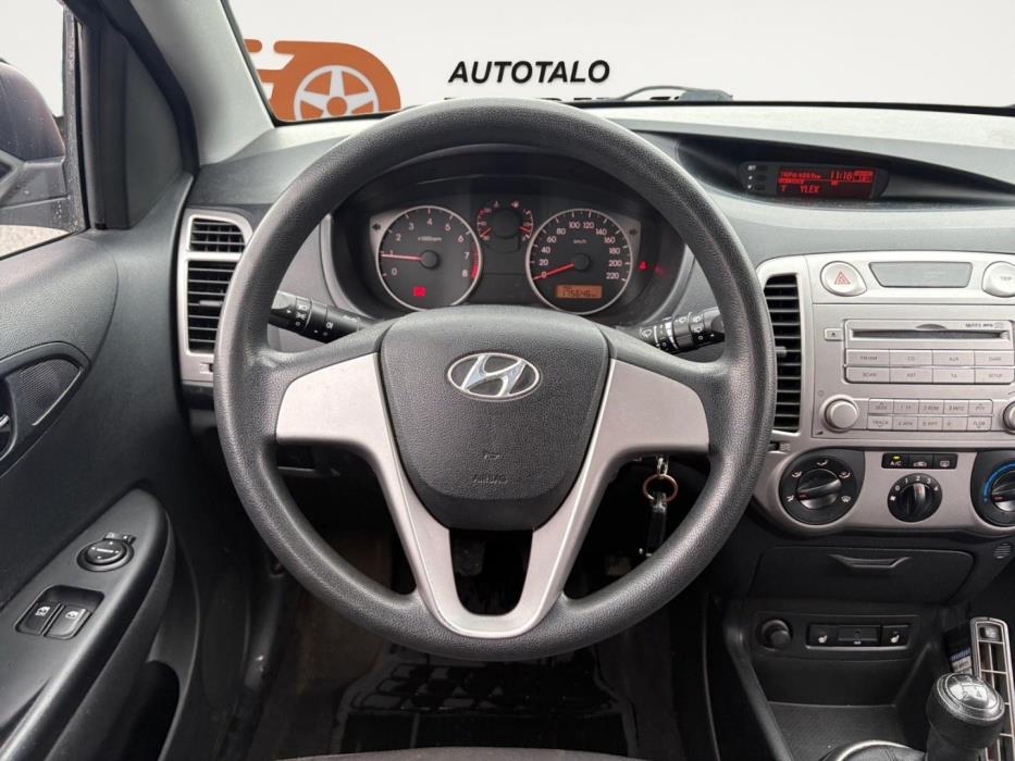 HYUNDAI i20 2010