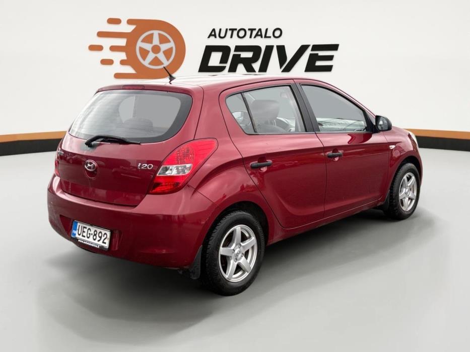 HYUNDAI i20 2010