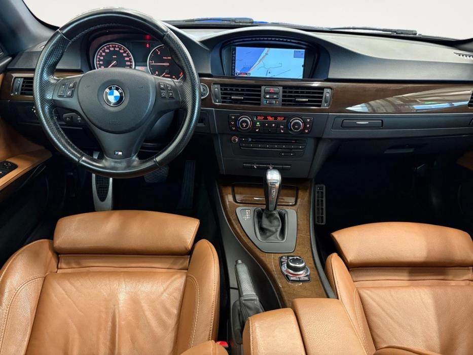 BMW 320 2011