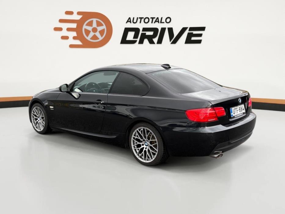 BMW 320 2011