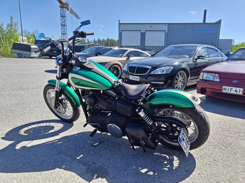 HARLEY-DAVIDSON Dyna 2008