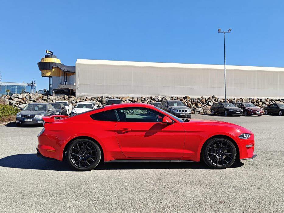 FORD Mustang 2018
