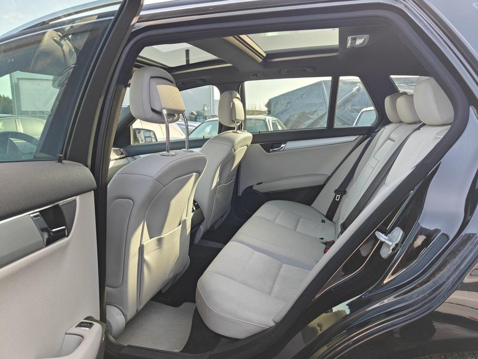 MERCEDES-BENZ C 2010