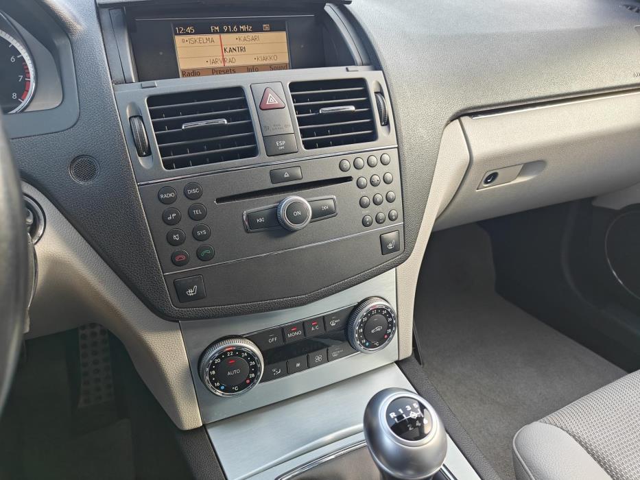 MERCEDES-BENZ C 2010