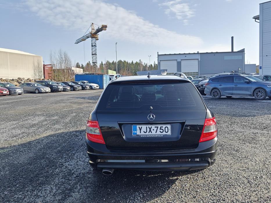 MERCEDES-BENZ C 2010