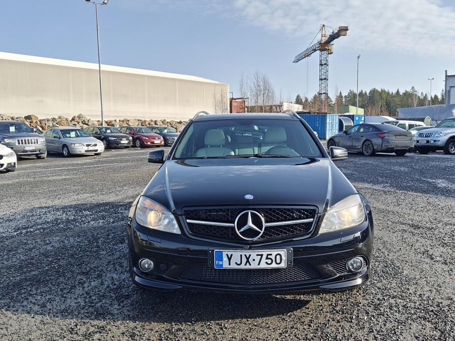 MERCEDES-BENZ C 2010