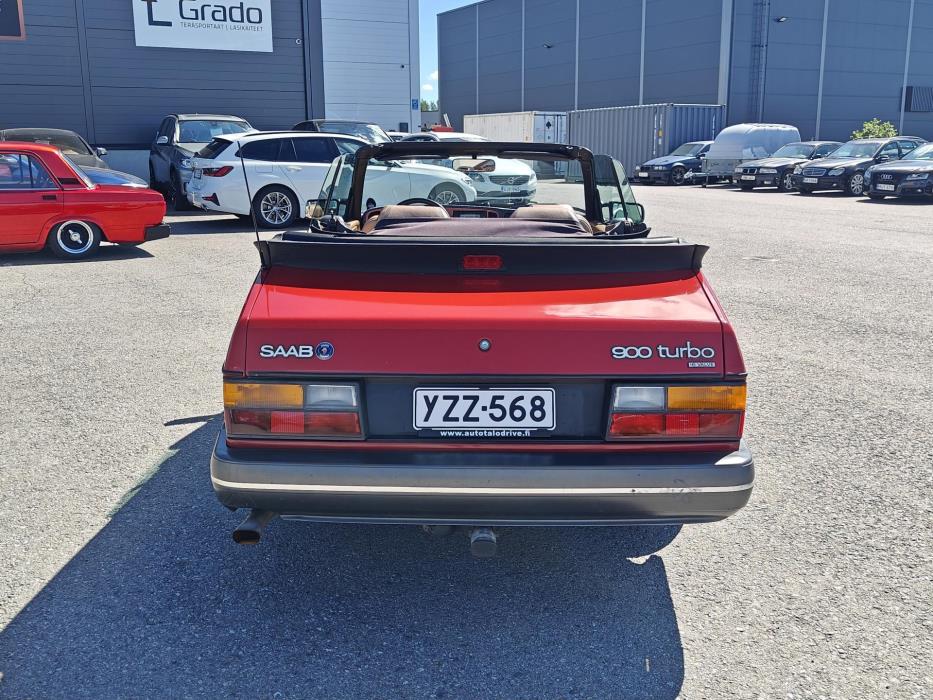 SAAB 900 1988