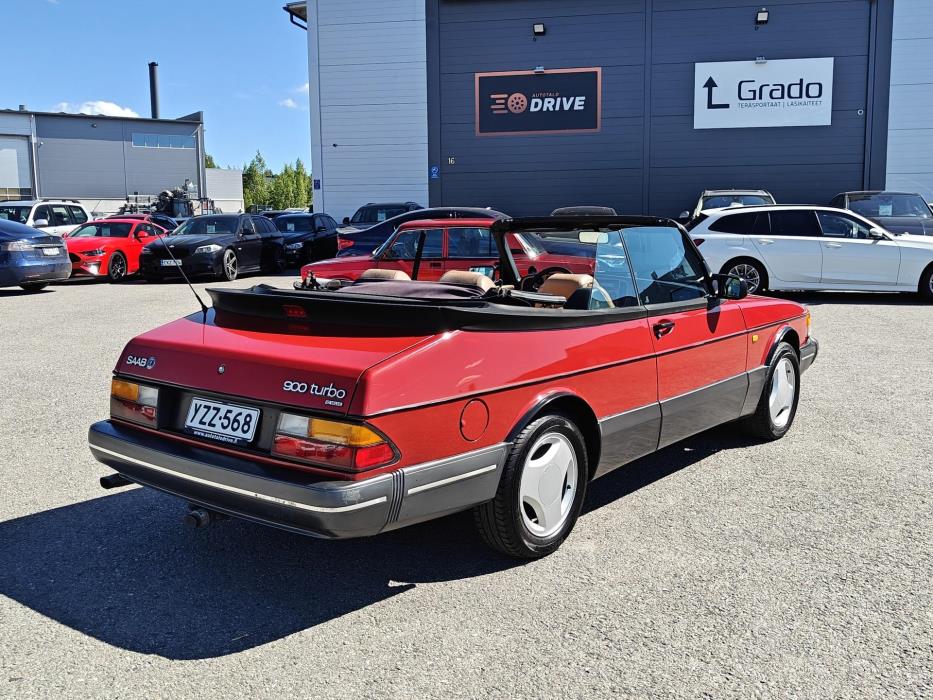 SAAB 900 1988
