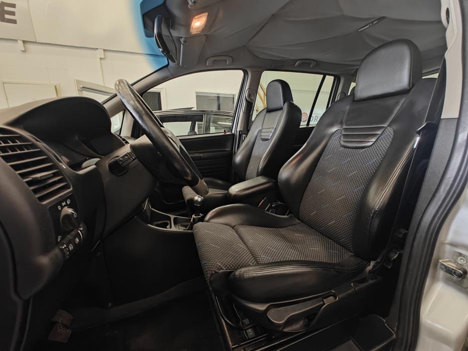 OPEL Zafira 2004
