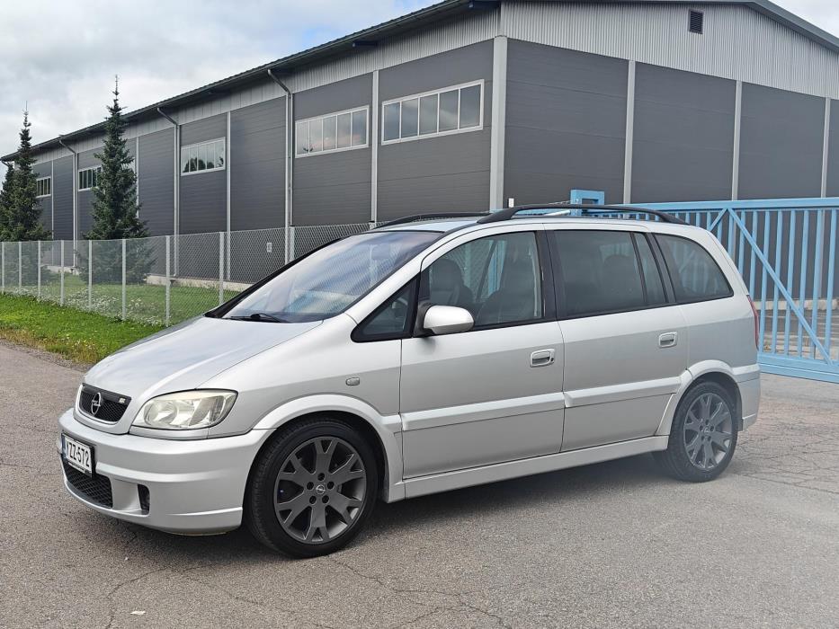 OPEL Zafira 2004