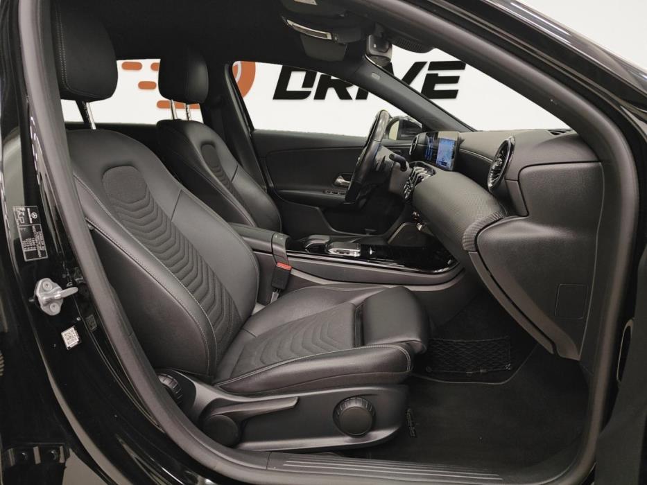 MERCEDES-BENZ A 2019