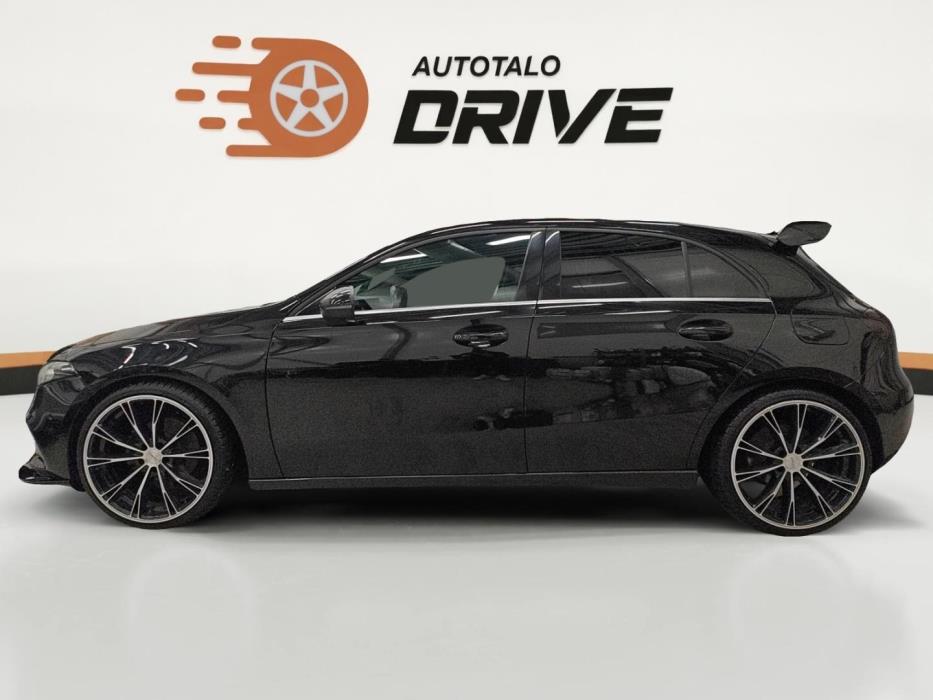 MERCEDES-BENZ A 2019