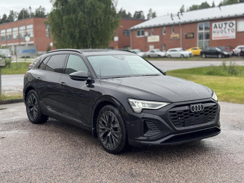 AUDI Q8 e-tron 2023