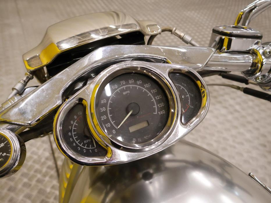 HARLEY-DAVIDSON VRSC 2003