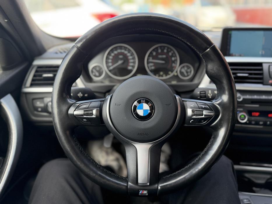 BMW 328 2015