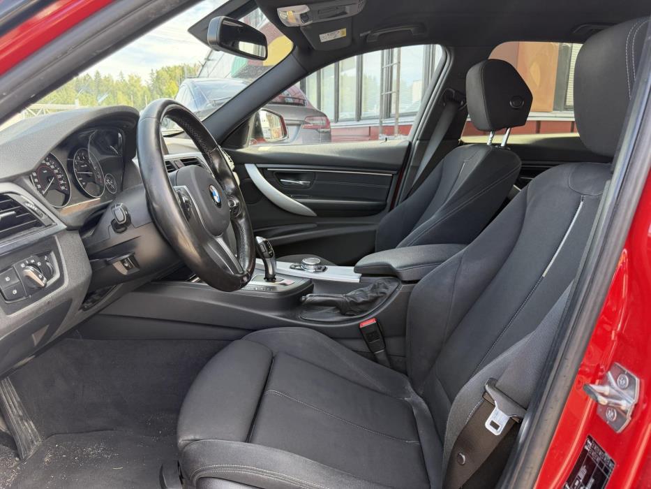 BMW 328 2015
