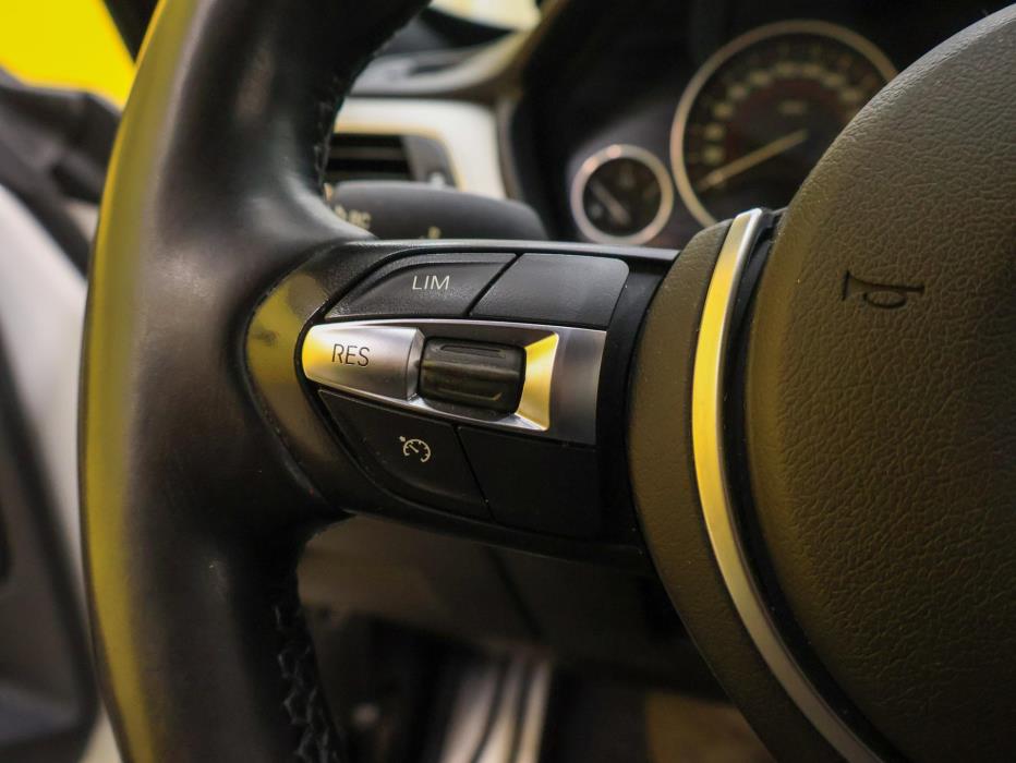 BMW 320 Gran Turismo 2016