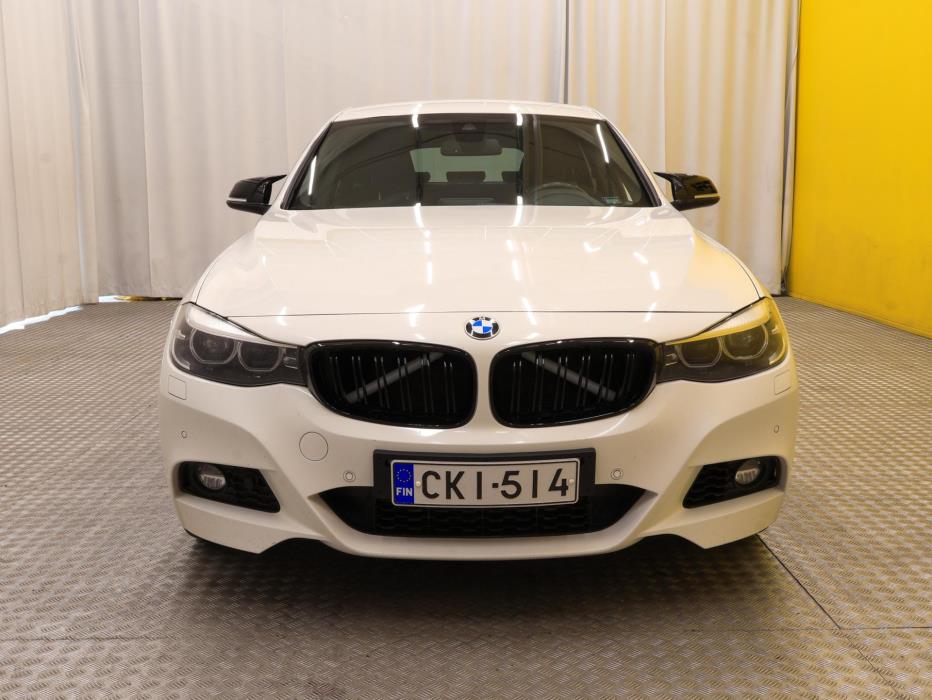 BMW 320 Gran Turismo 2016