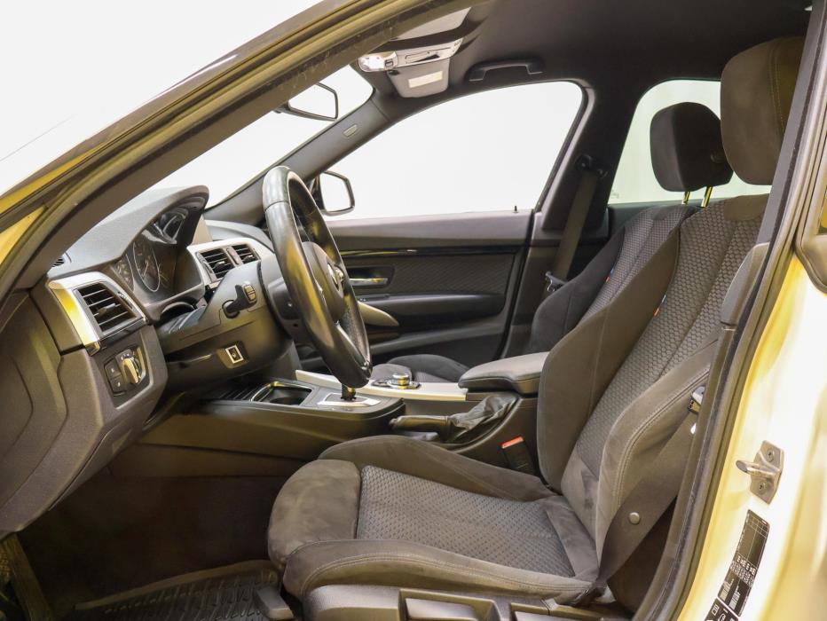 BMW 320 Gran Turismo 2016