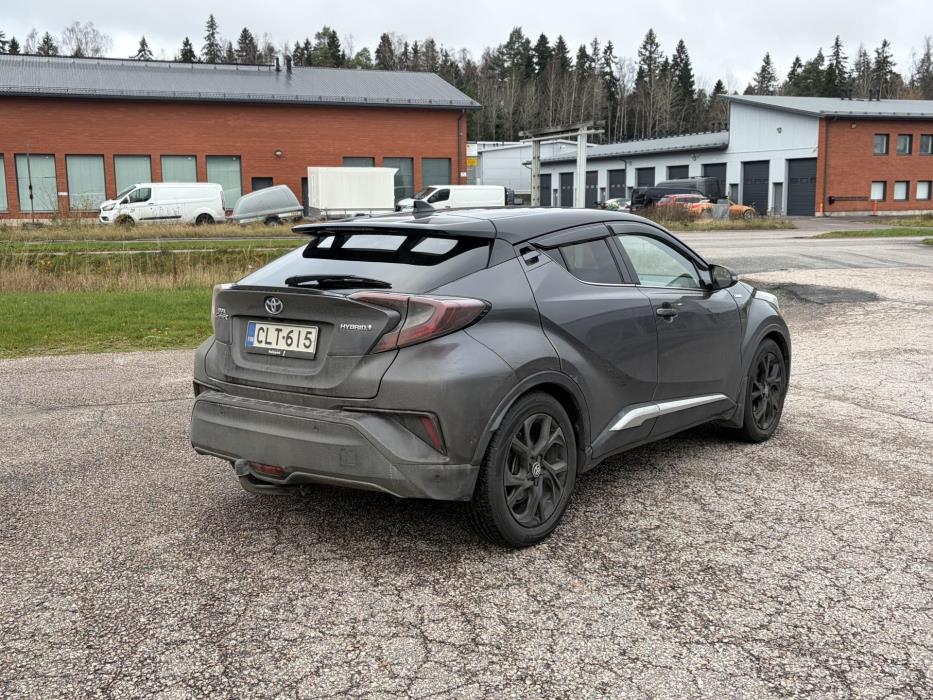 TOYOTA C-HR 2018