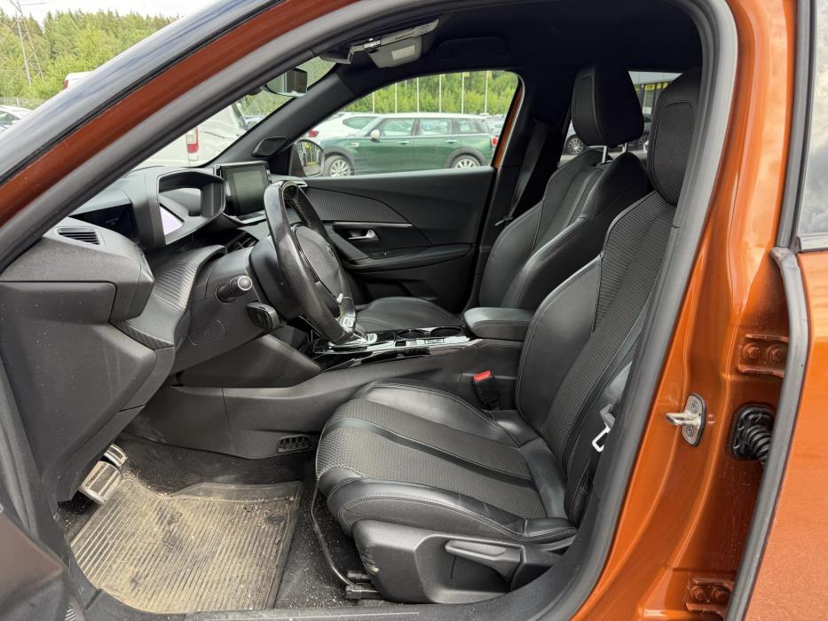 PEUGEOT e-2008 2021