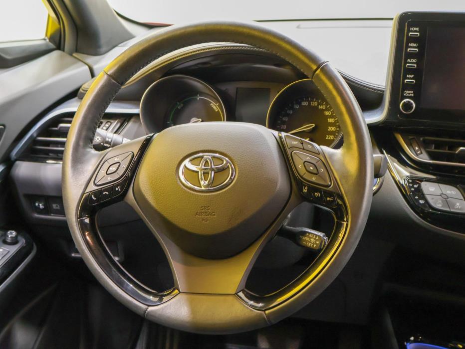 TOYOTA C-HR 2021