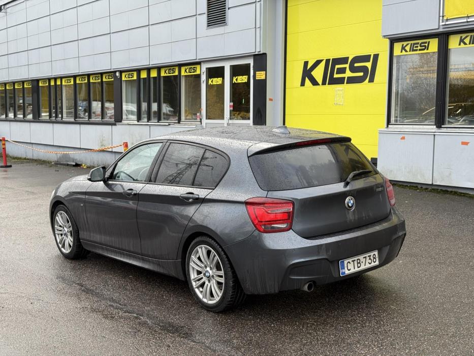 BMW 118 2015