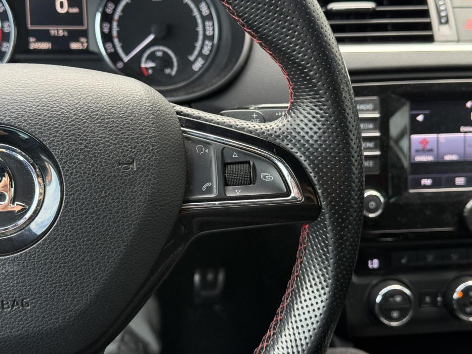SKODA Octavia 2015