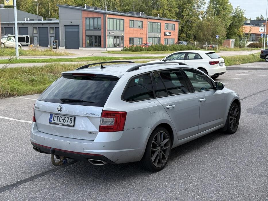 SKODA Octavia 2015