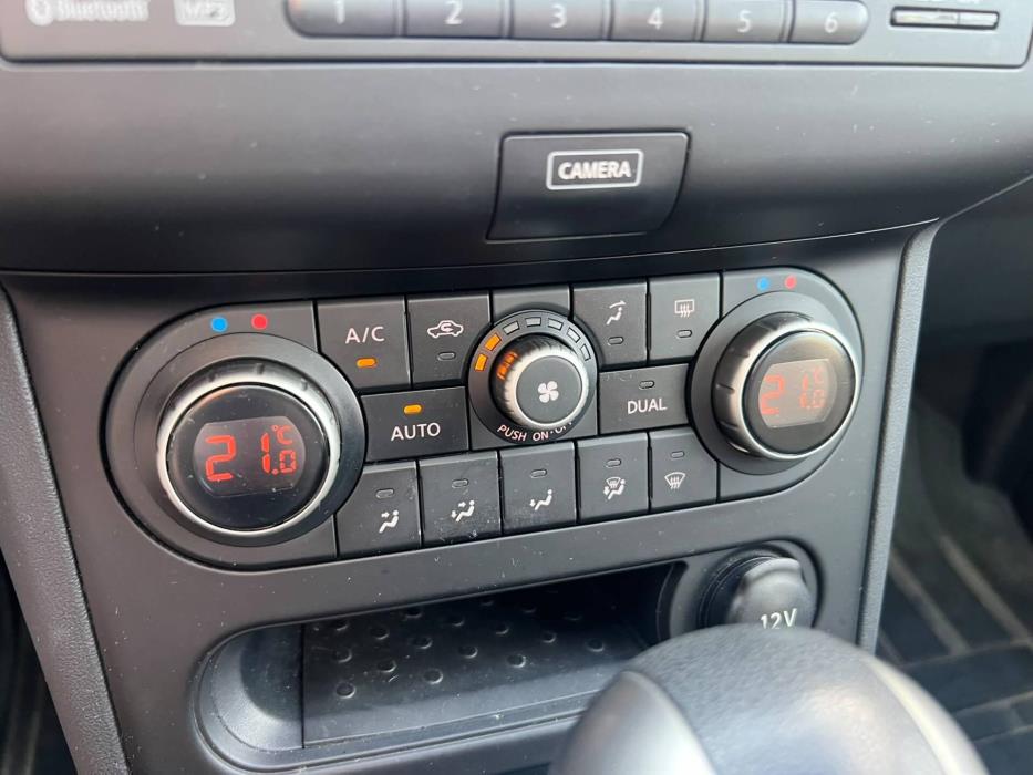 NISSAN Qashqai 2013