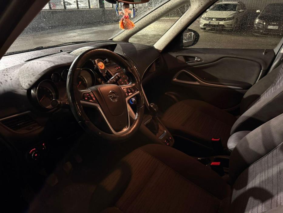 OPEL Zafira Tourer 2014