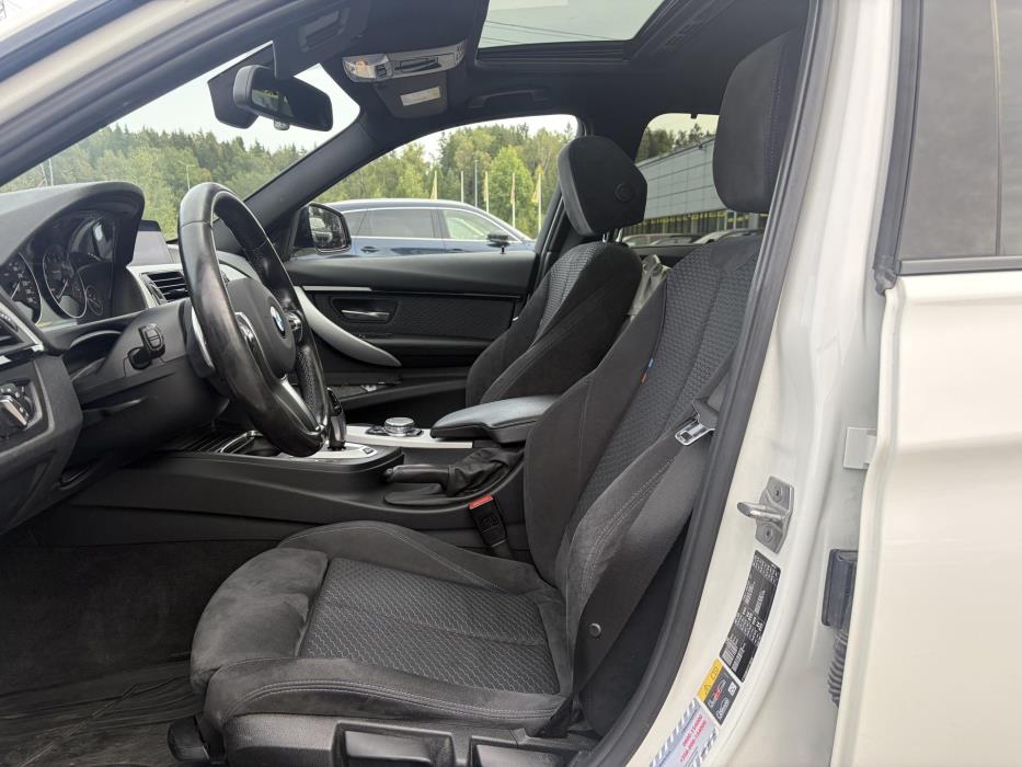 BMW 330 2017