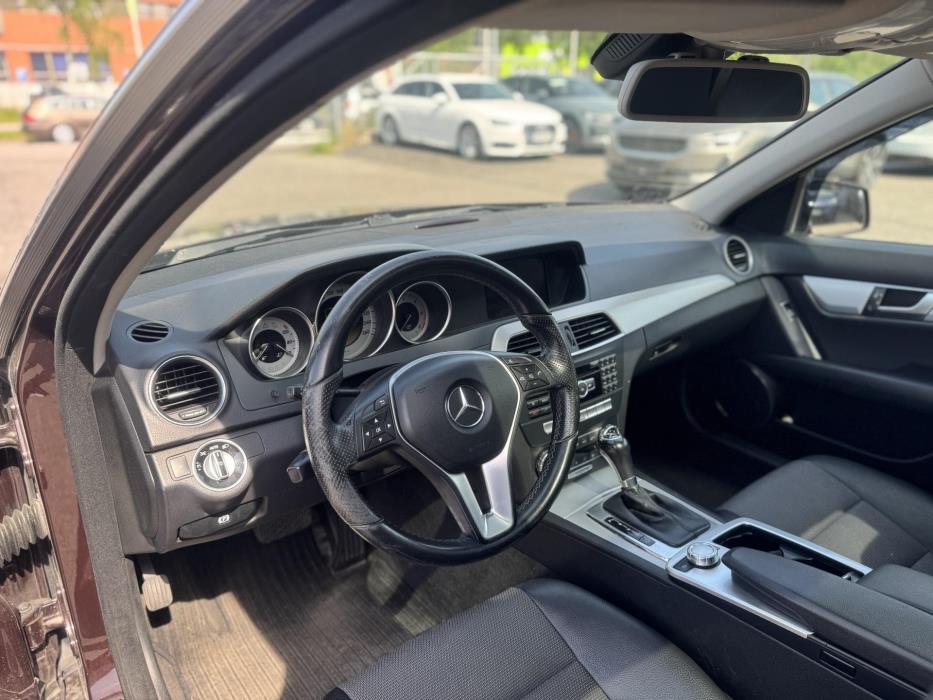 MERCEDES-BENZ C 2012