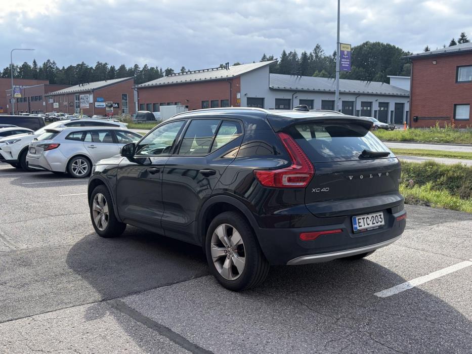 VOLVO XC40 2020